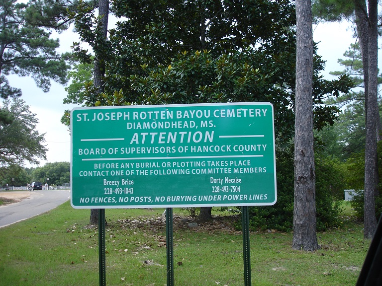Rotten Bayou Cemetery - Diamondhead Mississippi